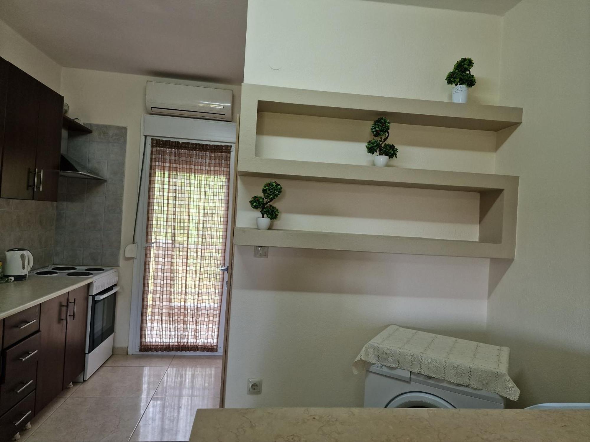 Apartment Mihalis *