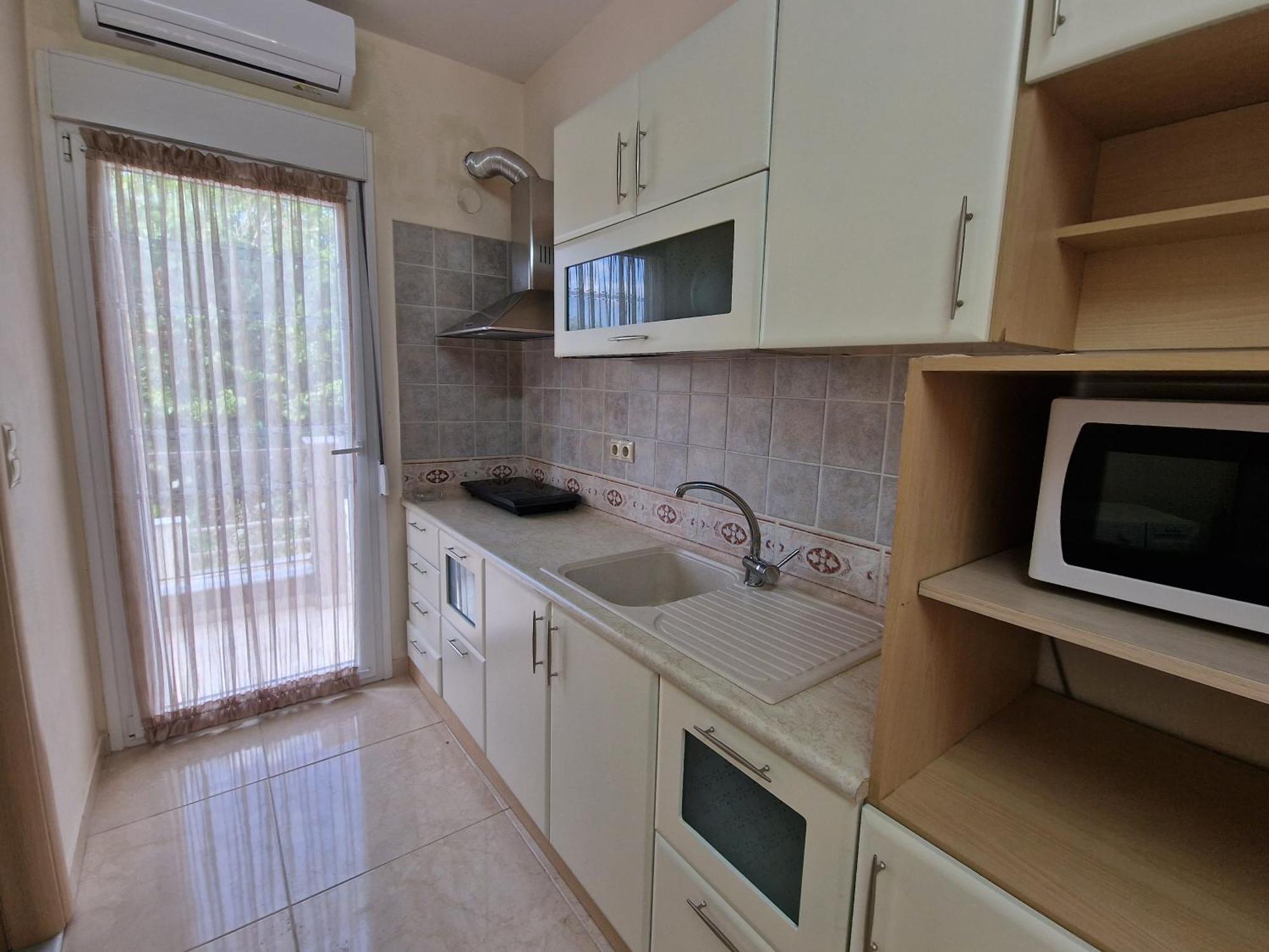 Apartment Mihalis *